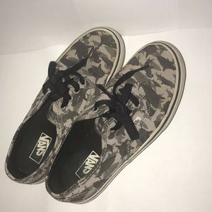 Vans Boys Shark Themed🦈